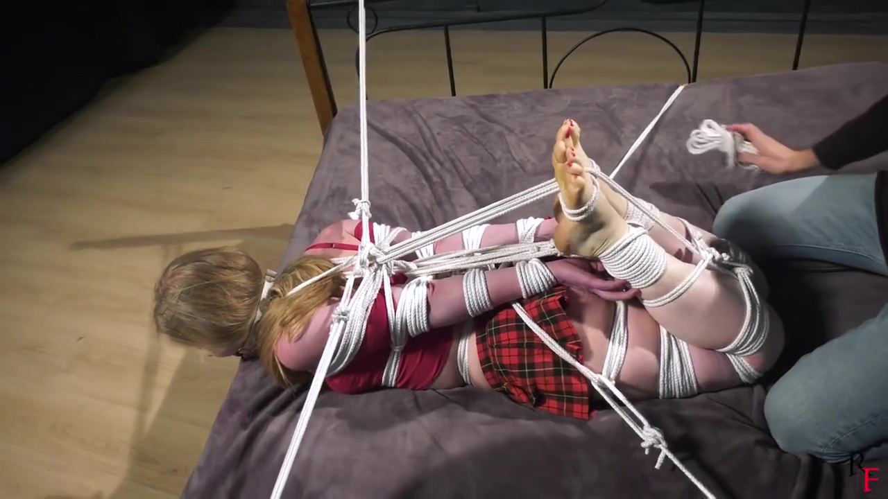 Olesya Hogtied With Of Ropes
